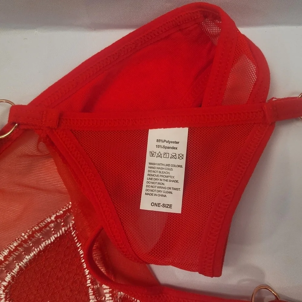 NWT Lerista Red Heart Lace Thong One Size